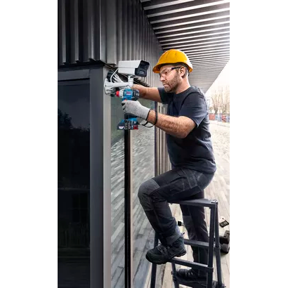 Bosch GDX 18V-285 Cordless Brushless Impact Wrench 18v (Kit) | Bosch by KHM Megatools Corp. Bosch GDX 18V-285 Cordless Brushless Impact Wrench 18v (Kit) | Bosch by KHM Megatools Corp.